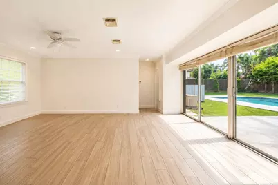 5666 Willers Way, Houston, TX 77056 - Photo 5