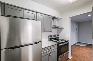 7575 Katy Fwy, Houston, TX 77024 - Photo 9