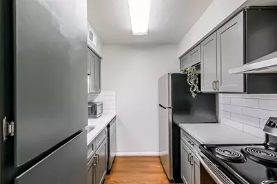 7575 Katy Freeway #101, Houston, TX 77024 - Photo 7