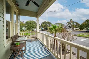 1301 17th St, Galveston, TX 77550 - Photo 5