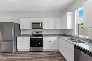10006 Tiger Flower Ln, Houston, TX 70016 - Photo 5