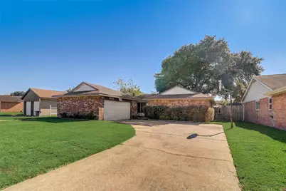 9910 Willmont Road, La Porte, TX 77571 - Photo 3