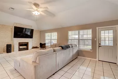9910 Willmont Road, La Porte, TX 77571 - Photo 9