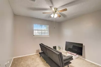 9910 Willmont Road, La Porte, TX 77571 - Photo 9
