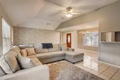 9910 Willmont Road, La Porte, TX 77571 - Photo 7