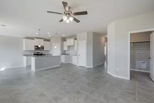 602 Davy St, Brenham, TX 77833 - Photo 3