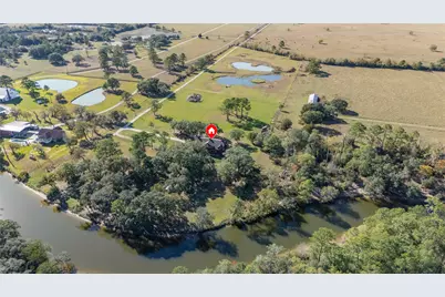 6641 S Eagle Road, Anahuac, TX 77514 - Photo 9