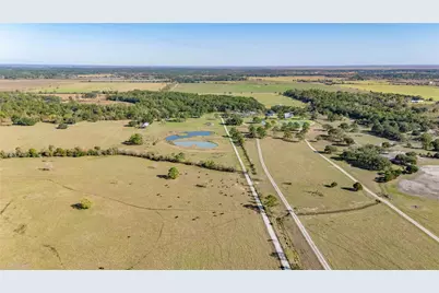 6641 S Eagle Road, Anahuac, TX 77514 - Photo 13