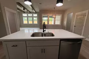 5635 Essie Ln, Beaumont, TX 77713 - Photo 13