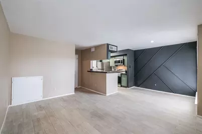 6633 W Airport Boulevard #1206, Houston, TX 77035 - Photo 5