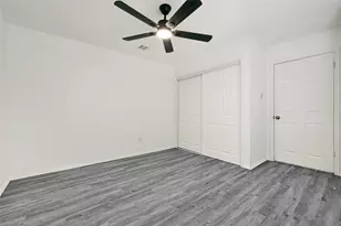 12009 Sandpiper Dr, Houston, TX 77035 - Photo 15