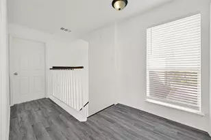 12009 Sandpiper Dr, Houston, TX 77035 - Photo 13