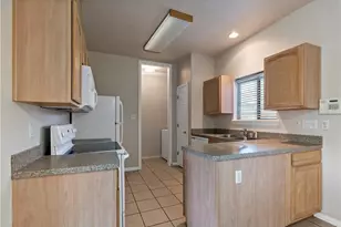 2523 Rhapsody Ct, Bryan, TX 77802 - Photo 7