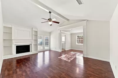 10715 Wickersham Lane, Houston, TX 77042 - Photo 11