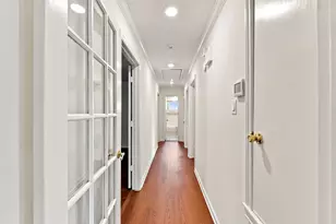 10715 Wickersham Ln, Houston, TX 77042 - Photo 17