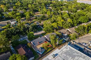 10715 Wickersham Ln, Houston, TX 77042 - Photo 27