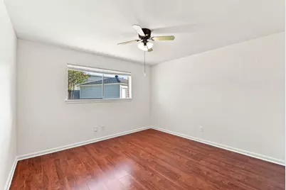 10715 Wickersham Lane, Houston, TX 77042 - Photo 19