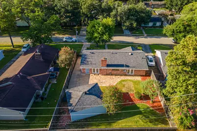 10715 Wickersham Lane, Houston, TX 77042 - Photo 25