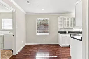 10715 Wickersham Ln, Houston, TX 77042 - Photo 15