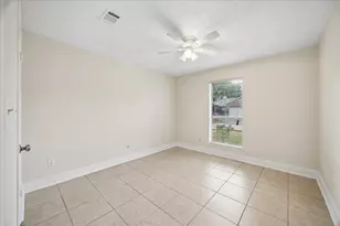 11834 S Fairhollow Ln, Houston, TX 77043 - Photo 7