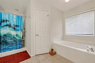 14810 El Tesoro Dr, Houston, TX 77083 - Photo 17