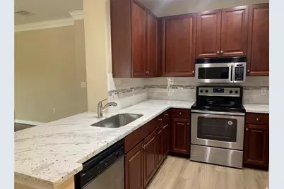 2400 McCue Road #438, Houston, TX 77056 - Photo 3