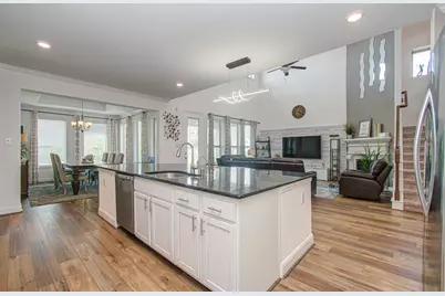 13403 Noble Landing Lane, Rosharon, TX 77583 - Photo 17
