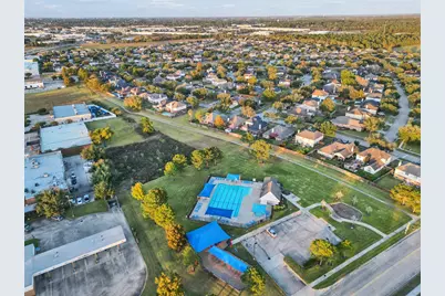 218 Silverbrook Lane, Dickinson, TX 77539 - Photo 37