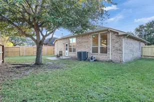 218 Silverbrook Ln, Dickinson, TX 77539 - Photo 29