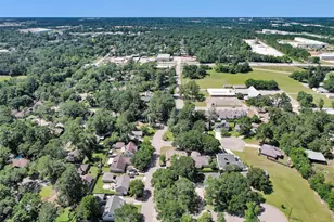 10 Brewster St, Conroe, TX 77301 - Photo 29