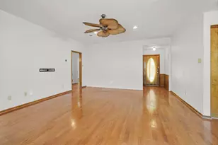 10 Brewster St, Conroe, TX 77301 - Photo 7