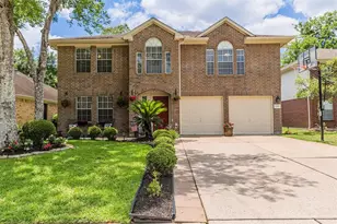 17106 Summer Hollow Dr, Sugar Land, TX 77498 - Photo 1