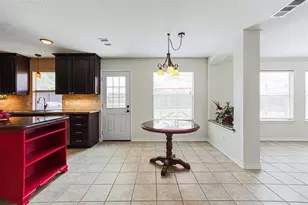 17106 Summer Hollow Dr, Sugar Land, TX 77498 - Photo 5