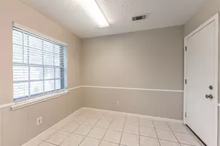 7015 Pine Vista Ln, Houston, TX 77092 - Photo 23