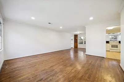 5122 Locust Street, Bellaire, TX 77401 - Photo 11