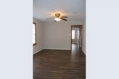 710 W 7th Street, Freeport, TX 77541 - Photo 17