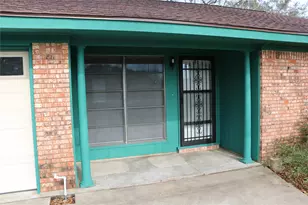 710 W 7th St, Freeport, TX 77541 - Photo 3