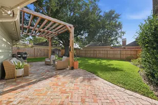 12111 Meadow Lake Dr, Houston, TX 77077 - Photo 23