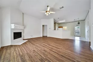 21744 York Timbers Dr, Kingwood, TX 77339 - Photo 7