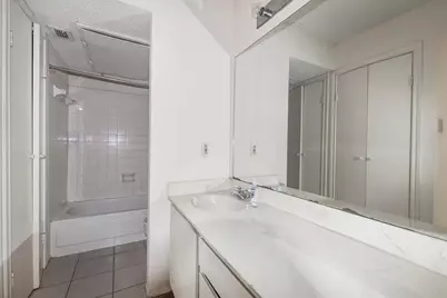 7900 N Stadium Drive #22, Houston, TX 77030 - Photo 3