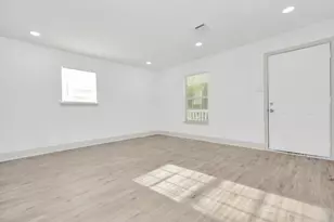 1501 Maiden Ln, Richmond, TX 77469 - Photo 5
