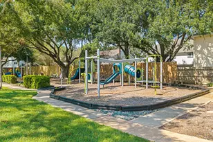 13902 Wickersham Ln, Houston, TX 77077 - Photo 39
