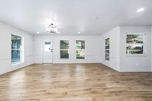 3511 Tree Ln, Houston, TX 77339 - Photo 11