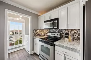 7000 Seawall Blvd, Galveston, TX 77551 - Photo 11