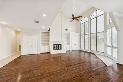 2102 N Fountain Valley Drive, Missouri City, TX 77459 - Photo 17