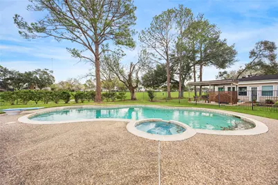 2102 N Fountain Valley Drive, Missouri City, TX 77459 - Photo 3