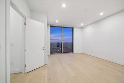 1711 Allen Parkway #2402, Houston, TX 77019 - Photo 11