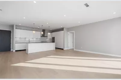 1711 Allen Parkway #2402, Houston, TX 77019 - Photo 9