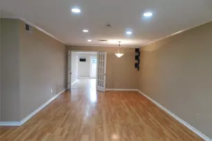 472 N Post Oak Ln, Houston, TX 77024 - Photo 5