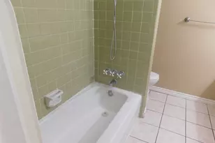 472 N Post Oak Ln, Houston, TX 77024 - Photo 25